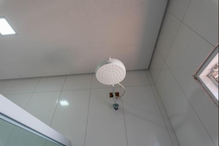 Banheiro de kitnet/studio para alugar com 1 quarto, 28m² em Jardim Mirassol, Campinas