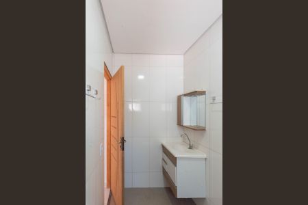 Banheiro de kitnet/studio para alugar com 1 quarto, 28m² em Jardim Mirassol, Campinas