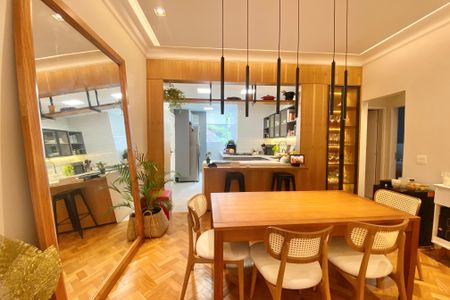 Apartamento para alugar com 110m², 3 quartos e sem vagaSala de jantar 