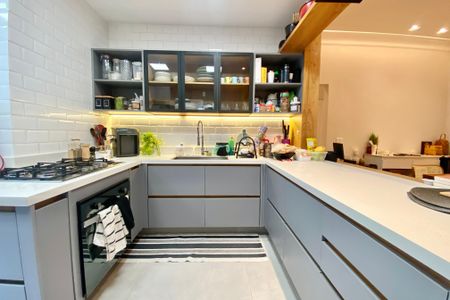 Apartamento para alugar com 110m², 3 quartos e sem vagaCozinha