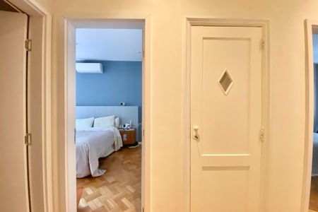 Apartamento para alugar com 110m², 3 quartos e sem vagaCorredor 