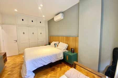 Apartamento para alugar com 110m², 3 quartos e sem vagaSuite 