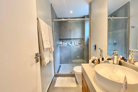 Apartamento para alugar com 110m², 3 quartos e sem vagaSuite 