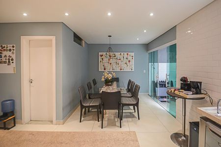 Casa à venda com 222m², 3 quartos e 3 vagasCozinha