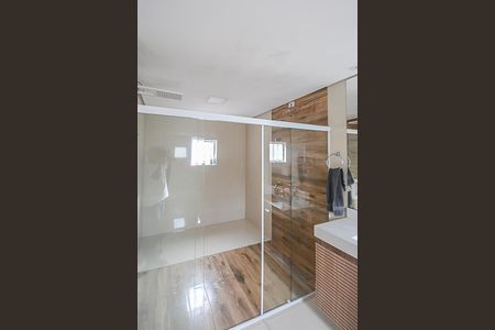 Casa à venda com 222m², 3 quartos e 3 vagasBanheiro da Suíte