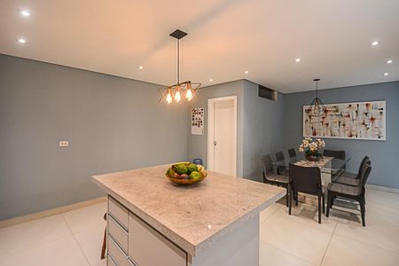 Casa à venda com 222m², 3 quartos e 3 vagasCozinha