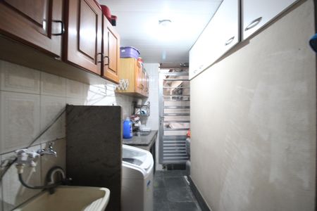 Casa de condomínio para alugar com 517m², 4 quartos e 4 vagasÁrea de serviço