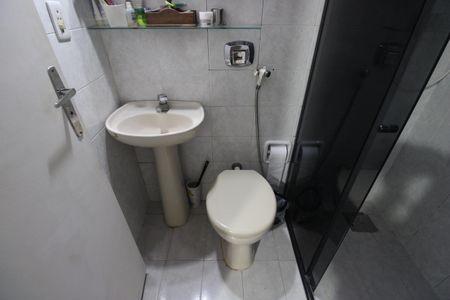 Casa de condomínio para alugar com 517m², 4 quartos e 4 vagasBanheiro da suíte