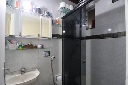 Casa de condomínio para alugar com 517m², 4 quartos e 4 vagasBanheiro da suíte