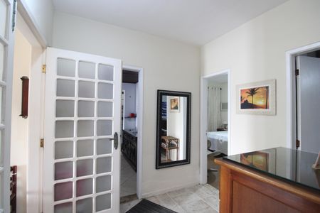 Sala - Hall de casa de condomínio para alugar com 4 quartos, 517m² em Anil, Rio de Janeiro