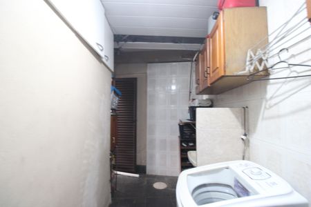 Casa de condomínio para alugar com 517m², 4 quartos e 4 vagasÁrea de serviço