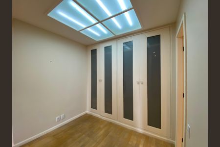 Apartamento para alugar com 140m², 2 quartos e 3 vagasCloset da Suíte 2