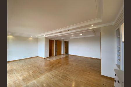 Apartamento para alugar com 140m², 2 quartos e 3 vagasSala