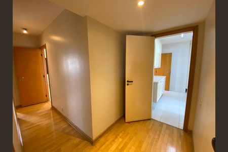 Apartamento para alugar com 140m², 2 quartos e 3 vagascorre