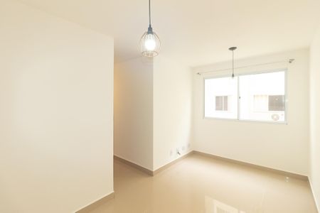 Sala de apartamento para alugar com 2 quartos, 45m² em Campo Grande, Rio de Janeiro