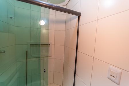 Banheiro de apartamento para alugar com 1 quarto, 40m² em Jardim Maringa, São Paulo