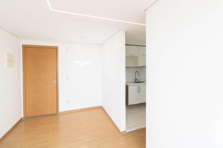 Sala de apartamento para alugar com 2 quartos, 45m² em Inhoaíba, Rio de Janeiro