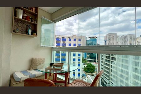 Apartamento para alugar com 39m², 1 quarto e 1 vagaVaranda