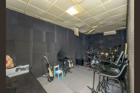 Casa à venda com 4 quartos, 213m² em Ipiranga, São Paulo