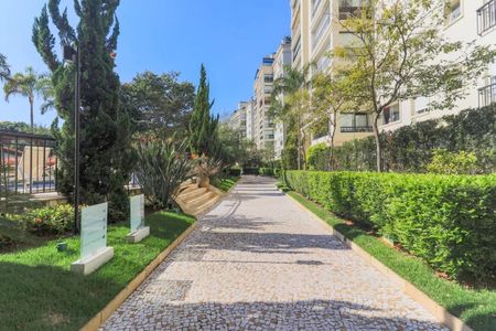 Apartamento à venda com 214m², 4 quartos e 4 vagasÁrea Comum