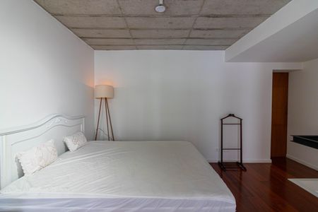 Apartamento para alugar com 70m², 1 quarto e 1 vagaSuíte - Piso Superior