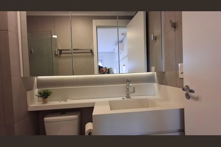 Apartamento à venda com 56m², 2 quartos e 1 vaga Apartamento à venda com 56m², 2 quartos e 1 vagaBanheiro da Suíte