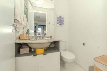 Banheiro de apartamento para alugar com 1 quarto, 45m² em Bela Vista, São Paulo