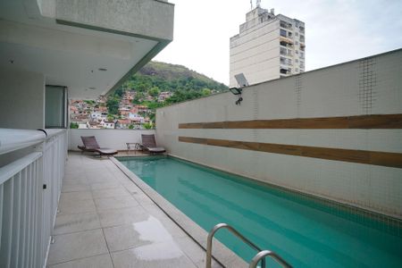 Apartamento à venda com 70m², 2 quartos e 1 vagaÁrea comum - Piscina