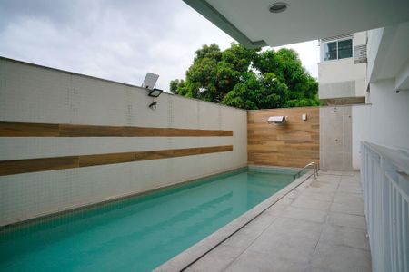 Apartamento à venda com 70m², 2 quartos e 1 vagaÁrea comum - Piscina