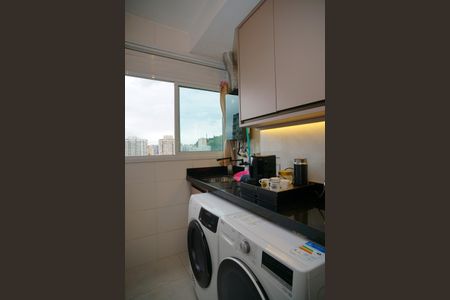 Apartamento à venda com 70m², 2 quartos e 1 vagaÁrea de Serviço