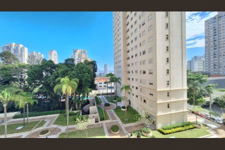 Apartamento à venda com 168m², 4 quartos e 3 vagas Apartamento à venda com 168m², 4 quartos e 3 vagasVista