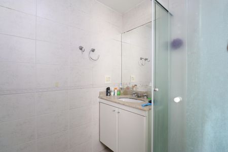 Apartamento à venda com 168m², 4 quartos e 3 vagasBanheiro da Suíte 2