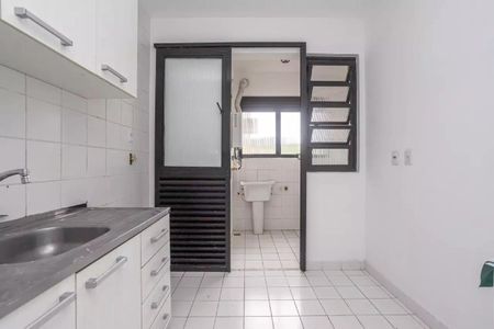 Cozinha  de apartamento para alugar com 2 quartos, 54m² em Glória, Porto Alegre