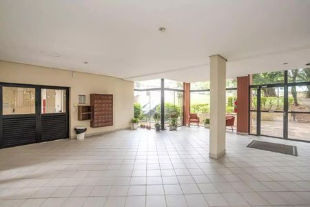 Hall de apartamento para alugar com 2 quartos, 54m² em Glória, Porto Alegre