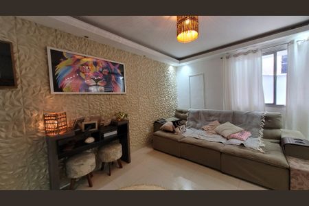 Casa para alugar com 200m², 3 quartos e 1 vaga Casa para alugar com 200m², 3 quartos e 1 vagaSala