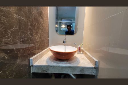 Banheiro da Sala de casa para alugar com 3 quartos, 200m² em Honório Gurgel, Rio de Janeiro