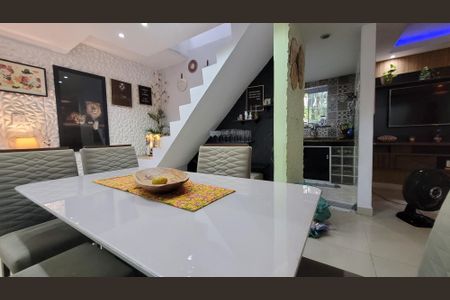 Casa para alugar com 200m², 3 quartos e 1 vaga Casa para alugar com 200m², 3 quartos e 1 vagaSala de Jantar