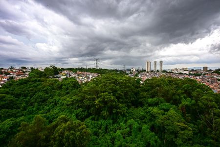 Vista de apartamento à venda com 2 quartos, 33m² em Jardim Celeste, São Paulo