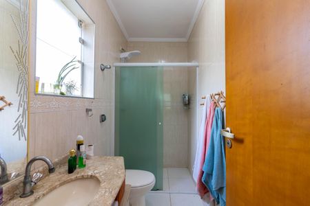 Casa à venda com 230m², 3 quartos e 3 vagas Casa à venda com 230m², 3 quartos e 3 vagasBanheiro 1