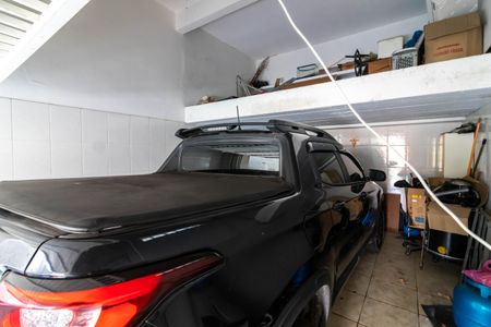 Casa à venda com 230m², 3 quartos e 3 vagas Casa à venda com 230m², 3 quartos e 3 vagasGaragem 1