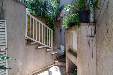 Casa à venda com 230m², 3 quartos e 3 vagas Casa à venda com 230m², 3 quartos e 3 vagasHall de Entrada