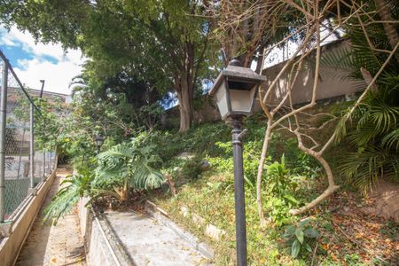 Apartamento à venda com 63m², 2 quartos e 1 vagaÁrea comum