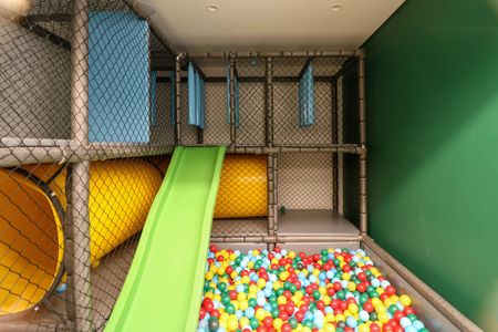 Apartamento para alugar com 205m², 4 quartos e 3 vagas