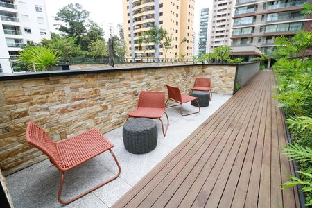 Apartamento para alugar com 205m², 4 quartos e 3 vagas