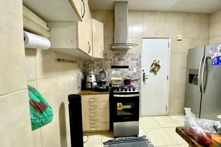 Apartamento para alugar com 106m², 2 quartos e 1 vagaCozinha 