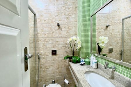 Apartamento para alugar com 106m², 2 quartos e 1 vagaBanheiro social 