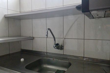 Cozinha de apartamento para alugar com 1 quarto, 50m² em Dois de Julho, Salvador