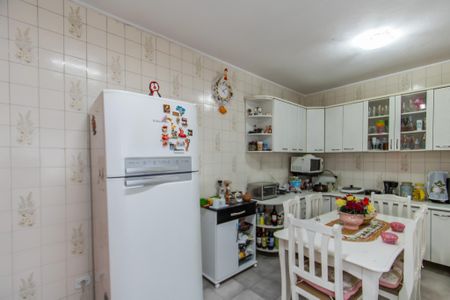 Casa à venda com 347m², 5 quartos e 8 vagasCozinha