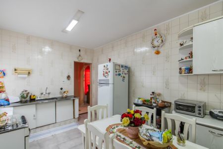 Casa à venda com 347m², 5 quartos e 8 vagasCozinha