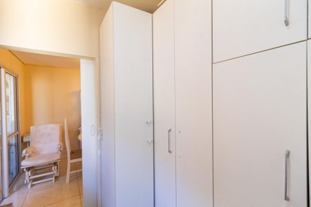 Casa à venda com 3 quartos, 180m² em Quitaúna, Osasco